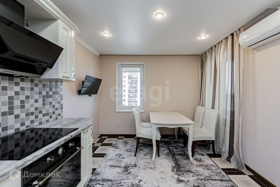 Продаётся 2-комнатная квартира, 55 м²