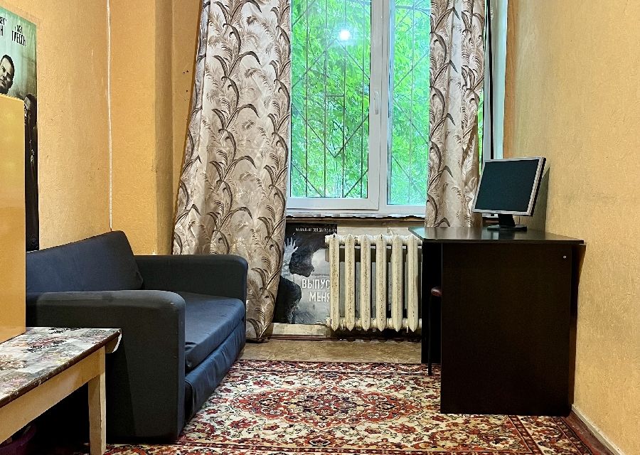 Продаётся комната в 4-комн. квартире, 10.5 м²