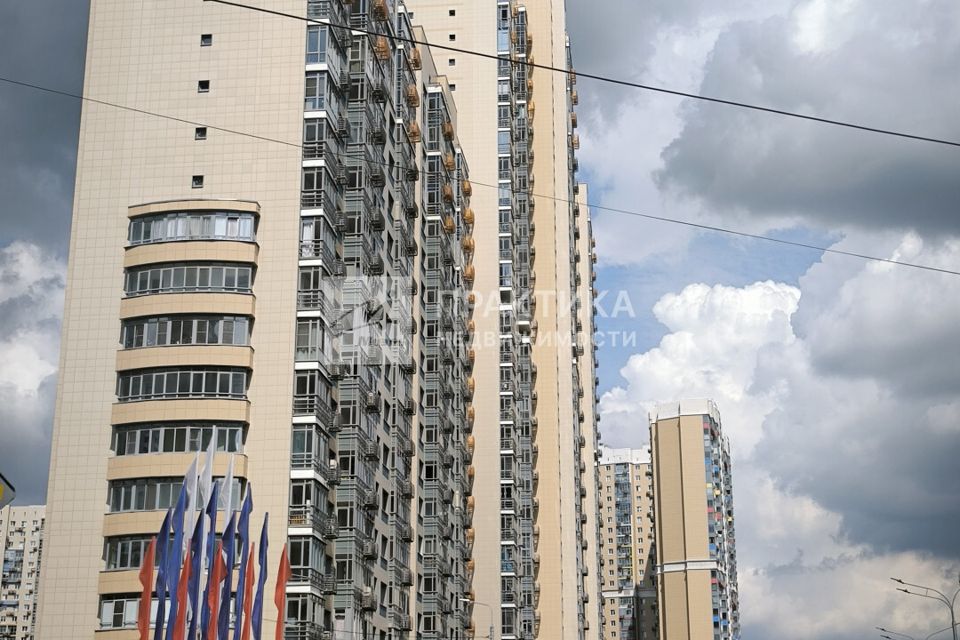 Продаётся 3-комнатная квартира, 77.6 м²