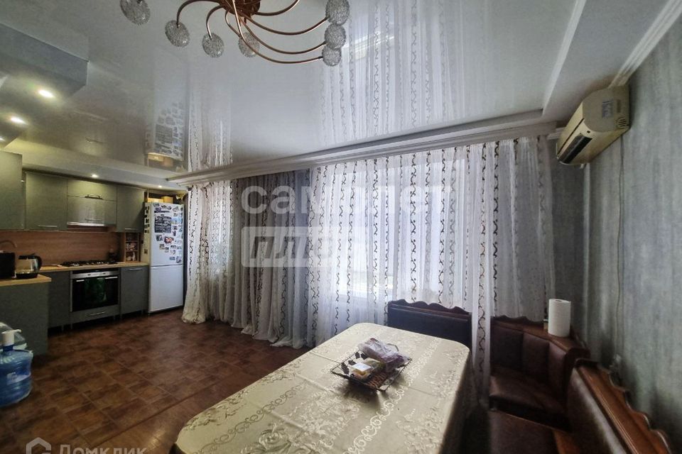 Продаётся 3-комнатная квартира, 64.8 м²
