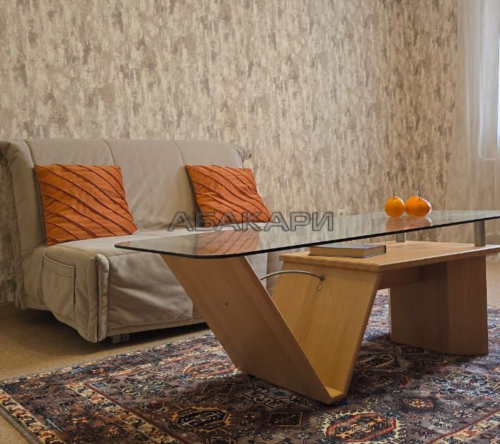 Сдаётся 2-комнатная квартира, 58 м²