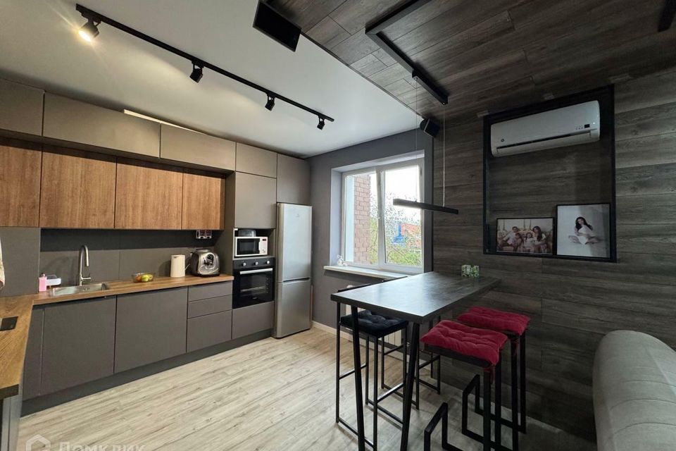 Продаётся 1-комнатная квартира, 37.9 м²