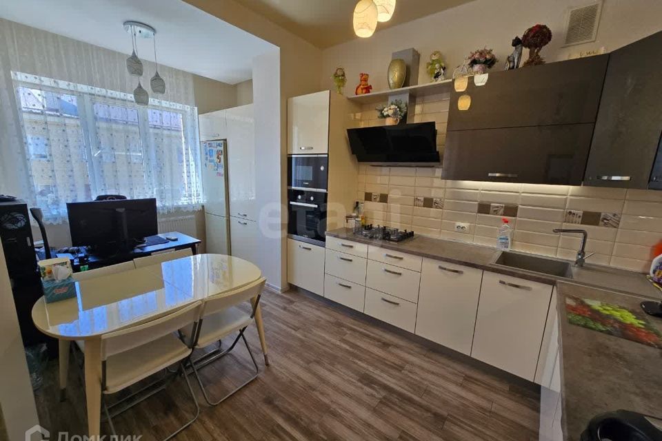 Продаётся 3-комнатная квартира, 75.2 м²