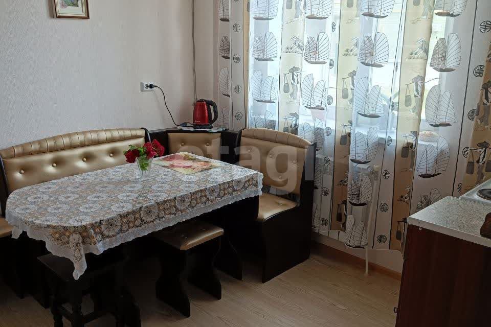 Продаётся 1-комнатная квартира, 36.7 м²