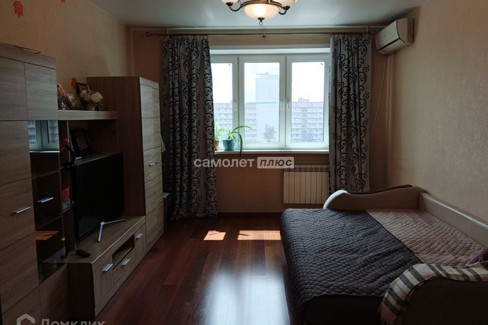 Продаётся 1-комнатная квартира, 48 м²