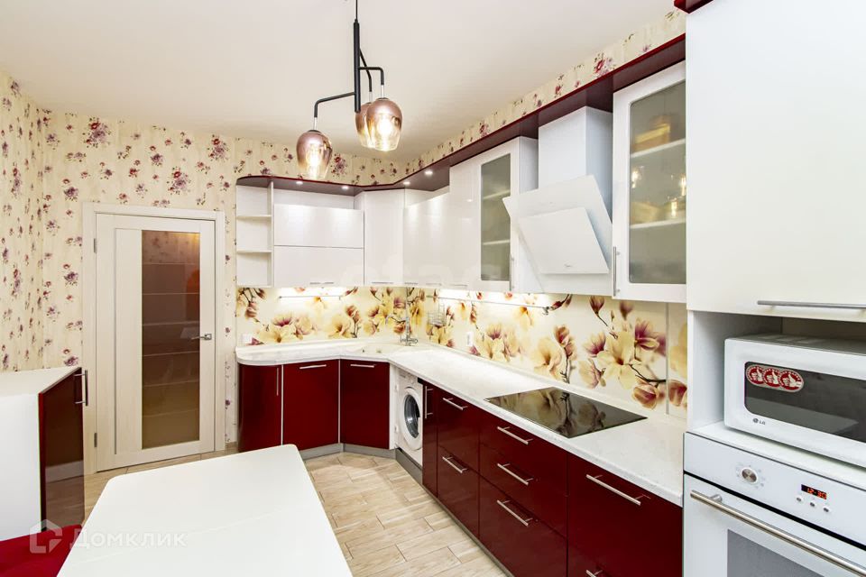 Продаётся 2-комнатная квартира, 65 м²