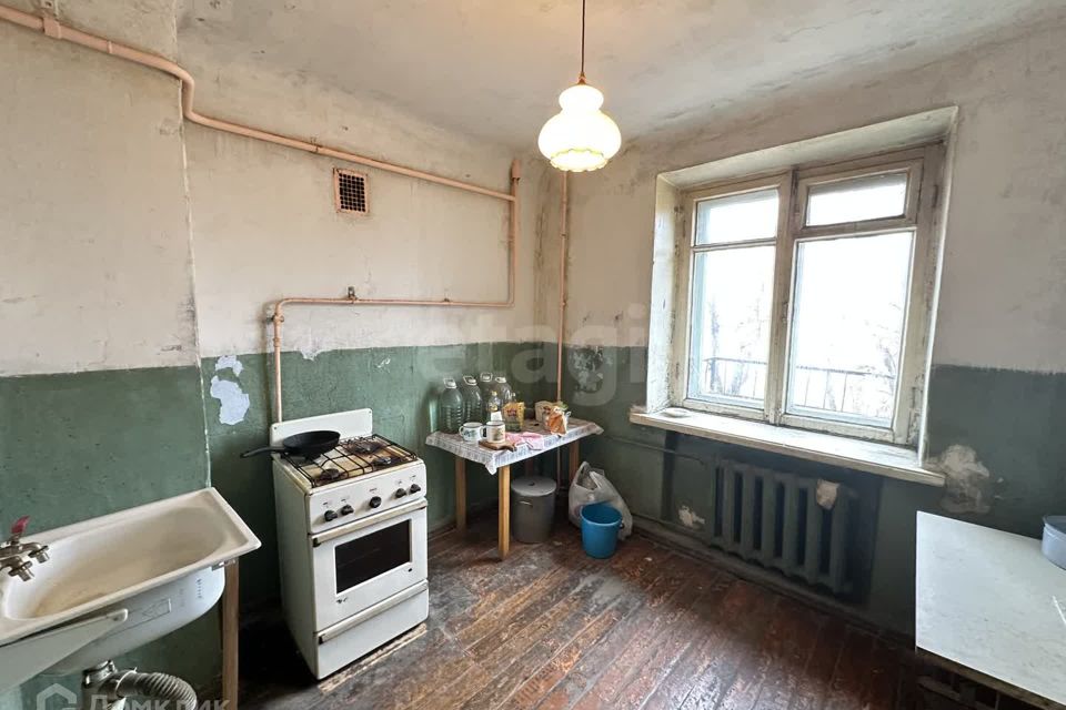 Продаётся комната в 3-комн. квартире, 74 м²
