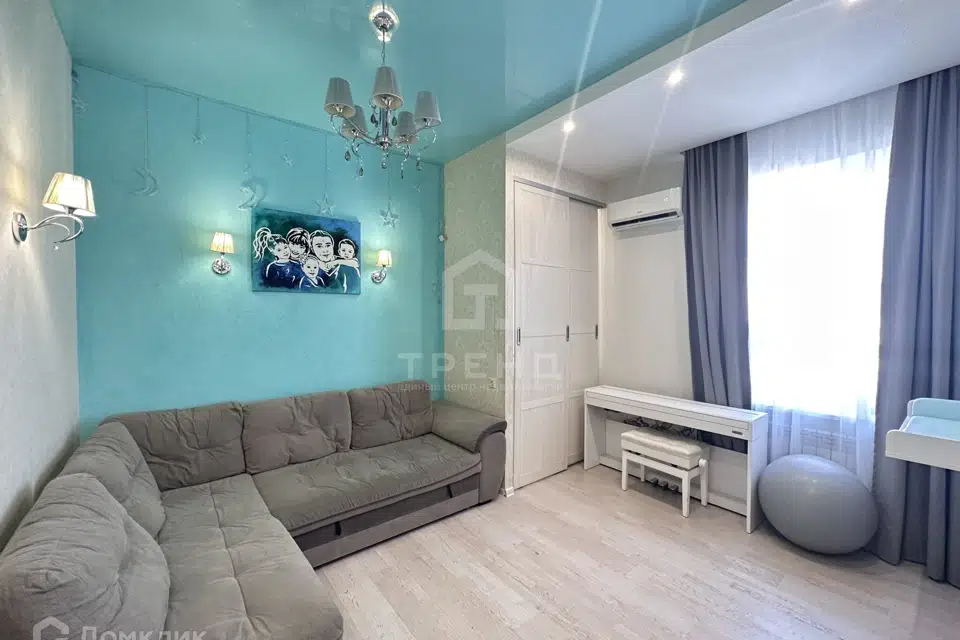Продаётся 2-комнатная квартира, 69.6 м²