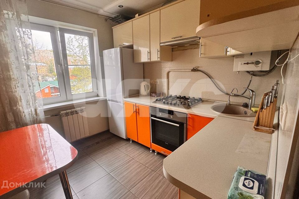 Сдаётся 3-комнатная квартира, 58 м²