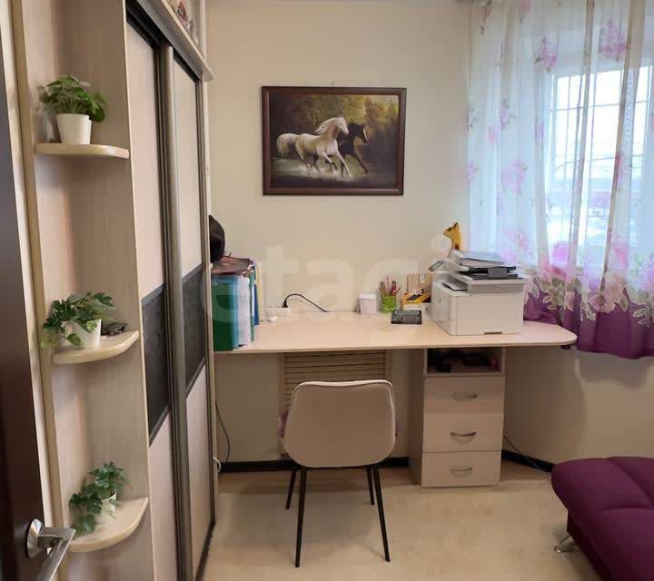 Продаётся 2-комнатная квартира, 72.7 м²