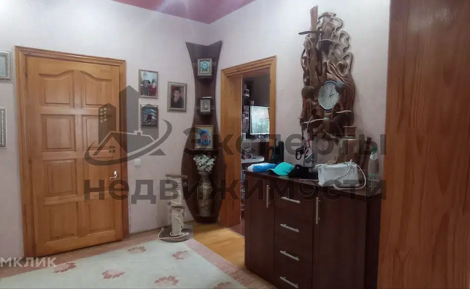 Продаётся 2-этажный дом, 244 м²