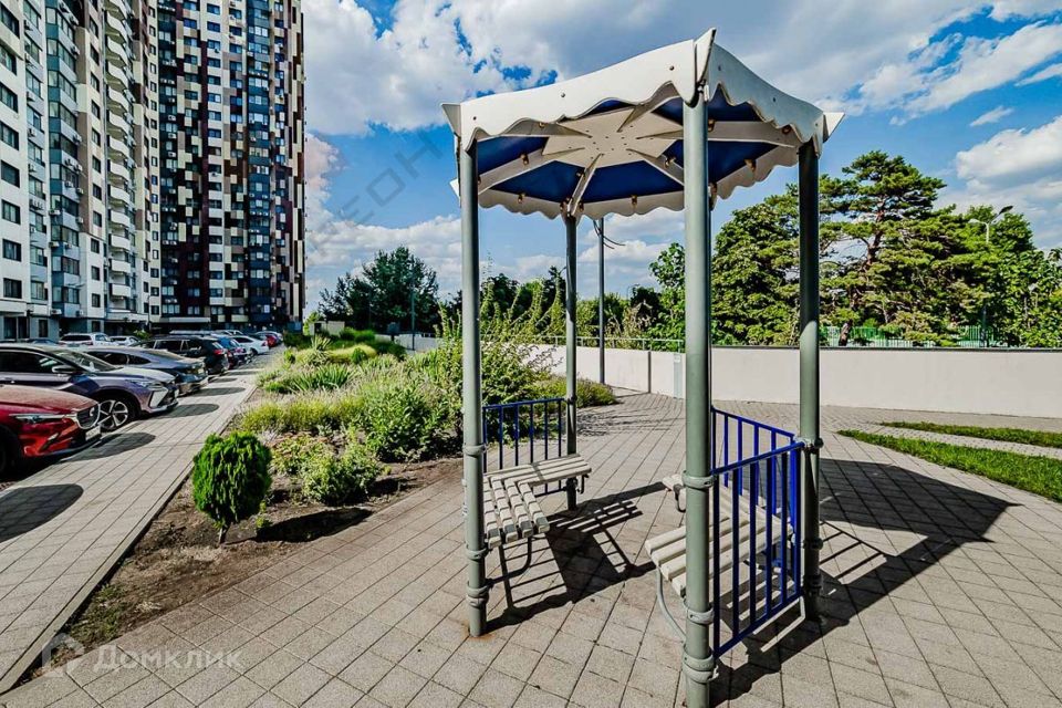 Продаётся 2-комнатная квартира, 66.1 м²