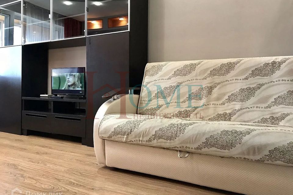 Сдаётся 2-комнатная квартира, 58 м²