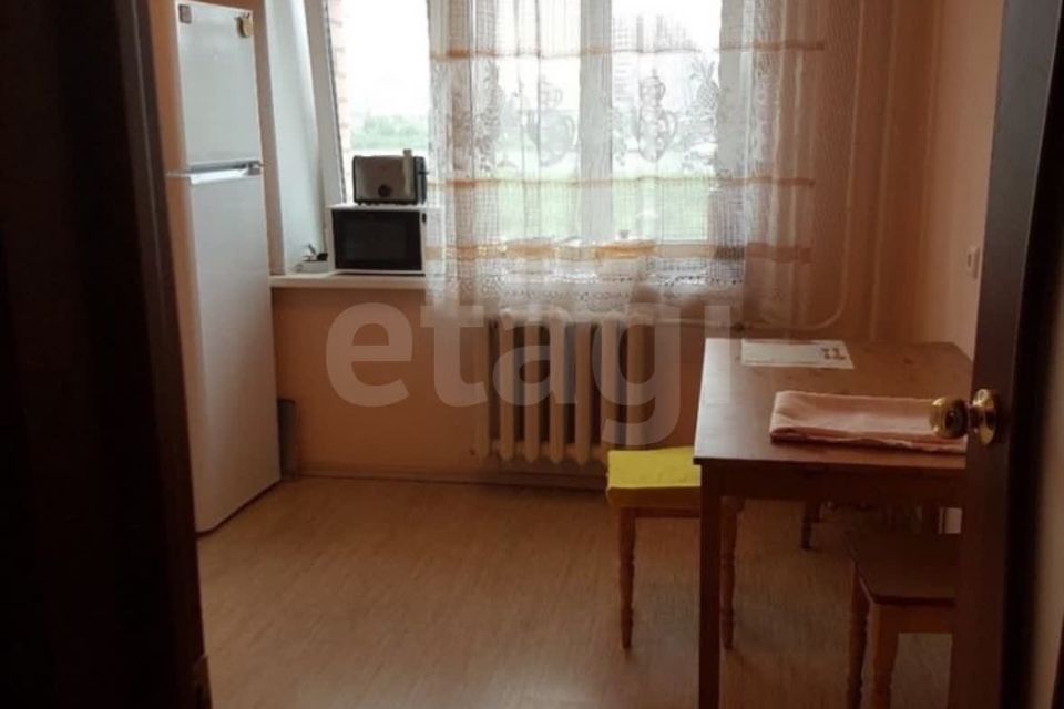 Продаётся 1-комнатная квартира, 42.1 м²