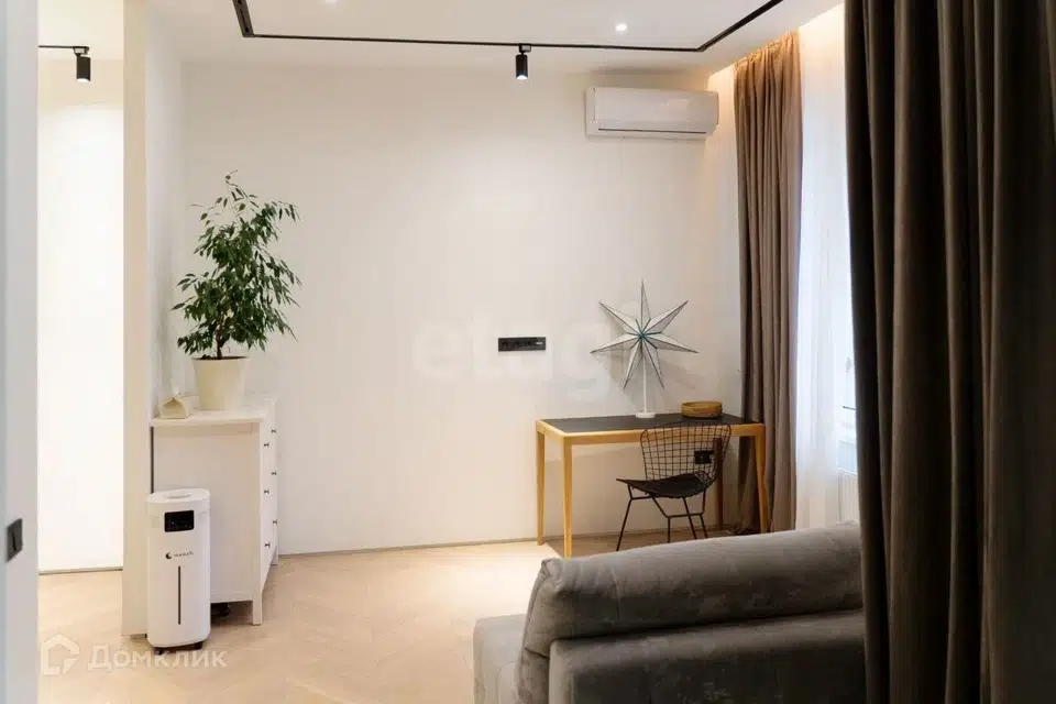 Продаётся 1-комнатная квартира, 39.6 м²