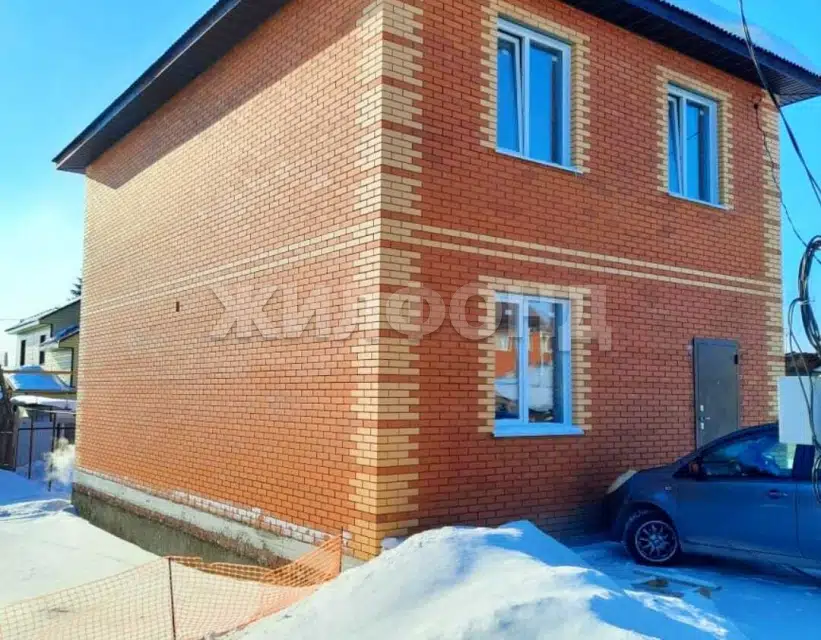 Продаётся 3-этажный дом, 201.1 м²