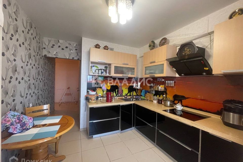 Продаётся 2-комнатная квартира, 72.7 м²