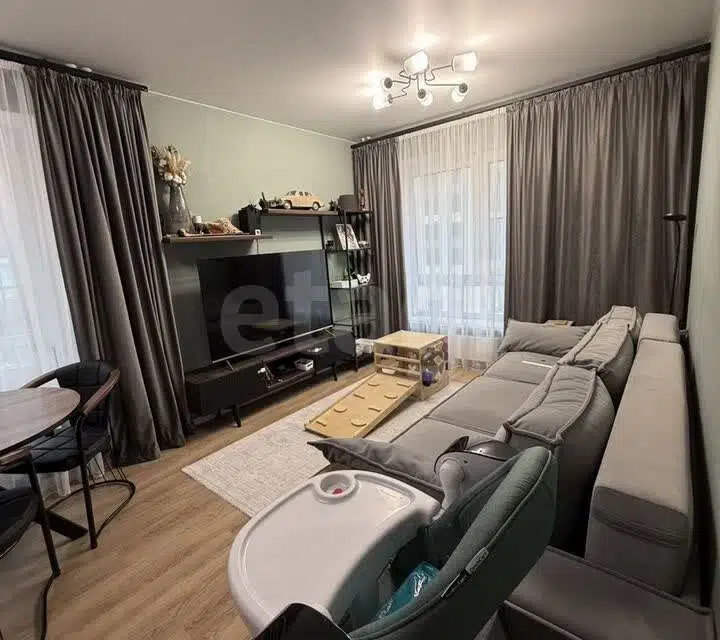 Продаётся 3-комнатная квартира, 81.6 м²