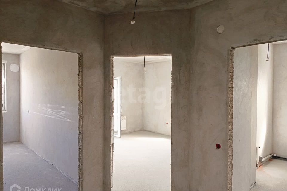 Продаётся 1-комнатная квартира, 42 м²