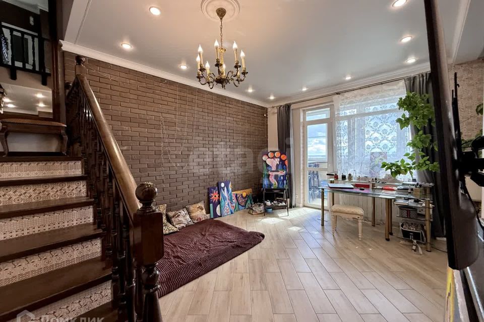 Продаётся 3-комнатная квартира, 95.3 м²