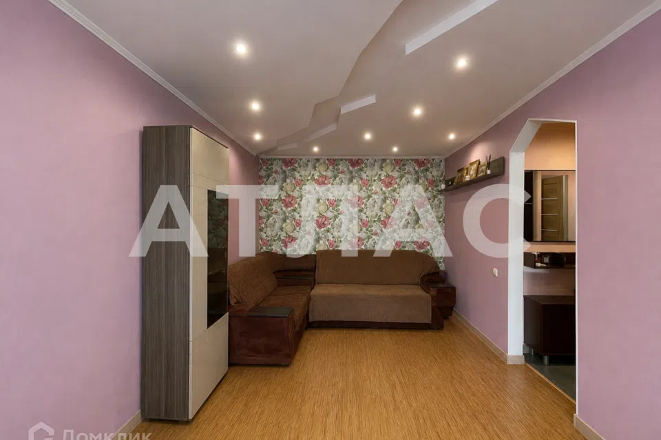 Продаётся 3-комнатная квартира, 57.1 м²