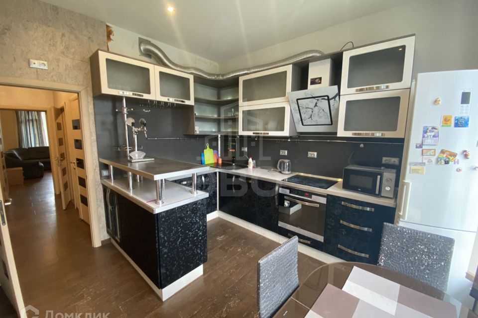 Сдаётся 2-комнатная квартира, 70 м²