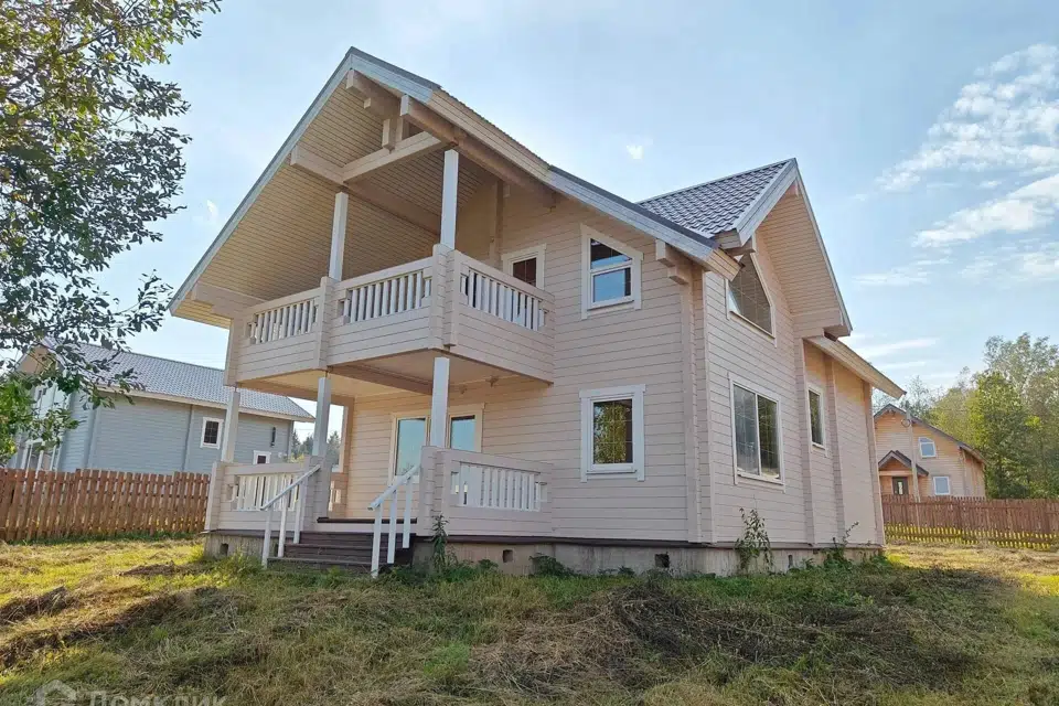 Продаётся 2-этажный дом, 230 м²
