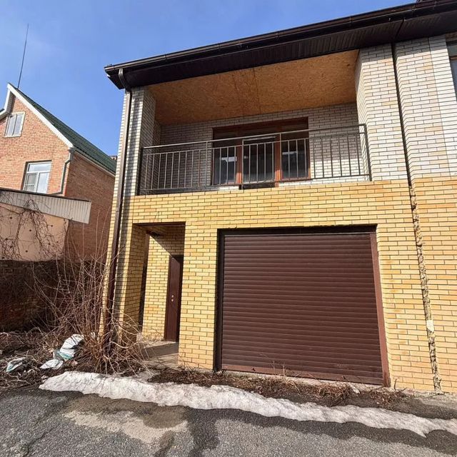 Продаётся 4-комнатная квартира, 158 м²
