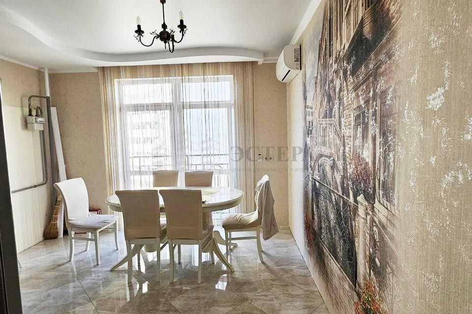 Продаётся 2-комнатная квартира, 66.4 м²
