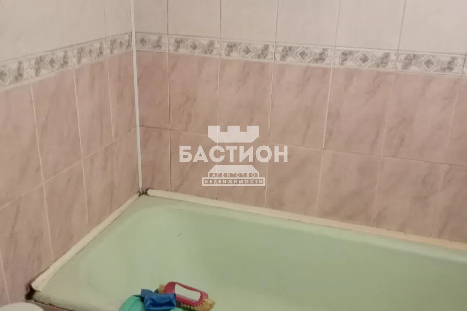 Продаётся 4-комнатная квартира, 84 м²