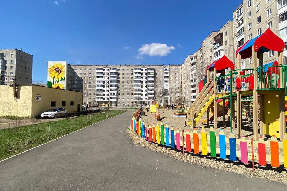 Продаётся 4-комнатная квартира, 73 м²