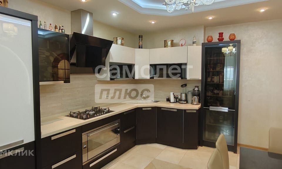 Продаётся 2-комнатная квартира, 90.1 м²