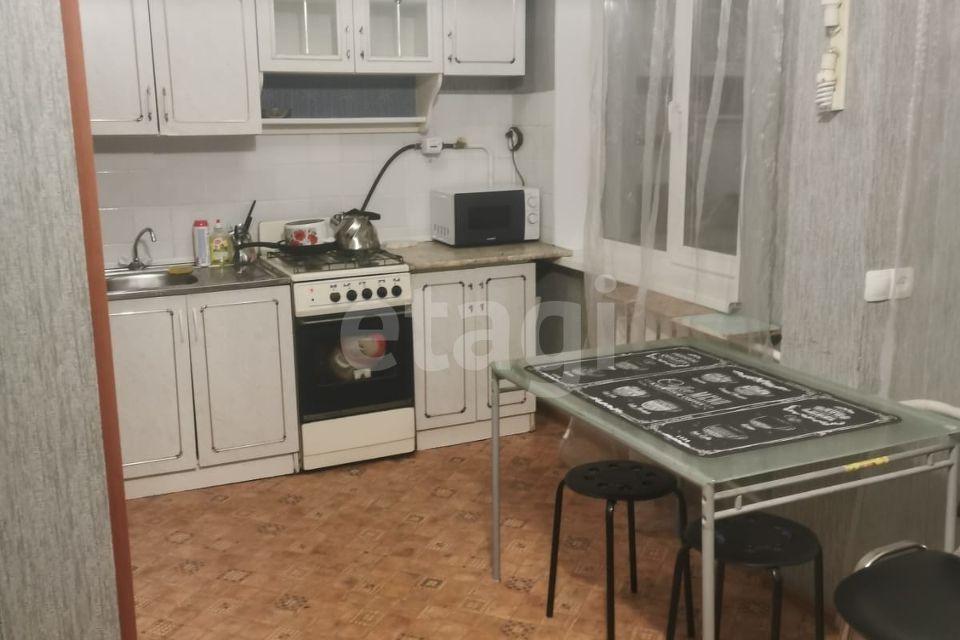 Продаётся 4-комнатная квартира, 59 м²