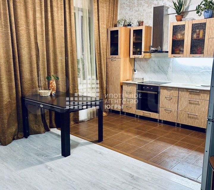 Продаётся 2-комнатная квартира, 72.3 м²
