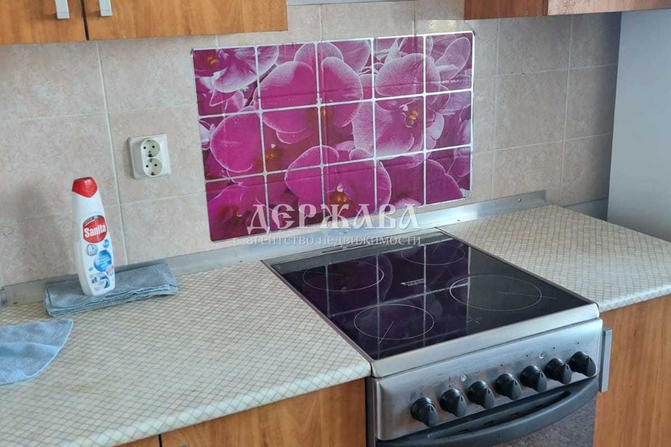 Сдаётся 1-комнатная квартира, 35 м²