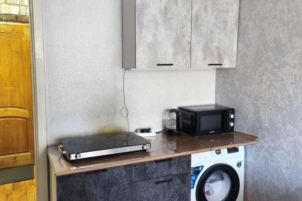 Продаётся комната в 1-комн. квартире, 18 м²