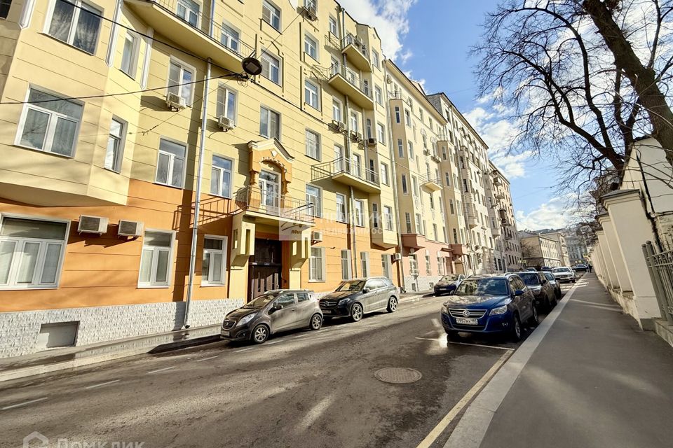 Продаётся 2-комнатная квартира, 62.2 м²