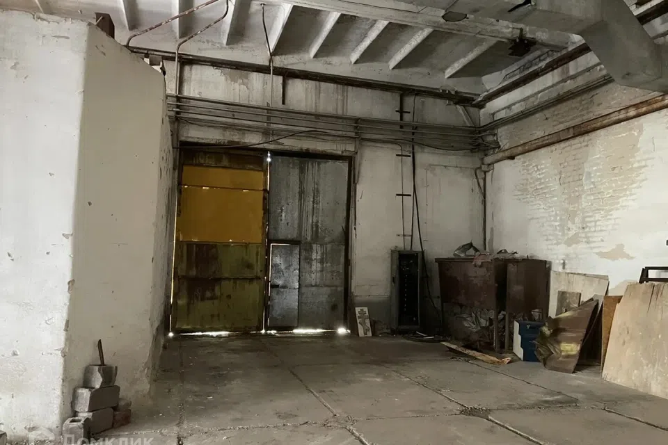 Сдаётся склад, 2200 м²
