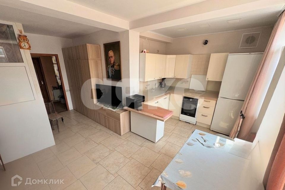 Продаётся 2-комнатная квартира, 76.8 м²