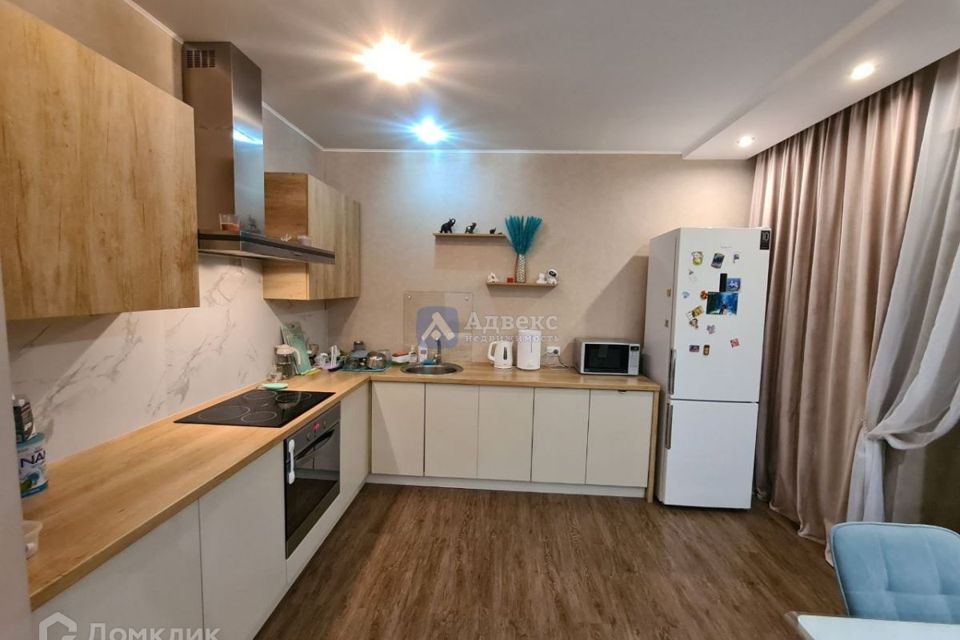 Продаётся 1-комнатная квартира, 56.4 м²
