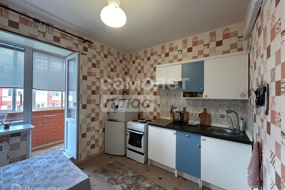 Продаётся 1-комнатная квартира, 42 м²