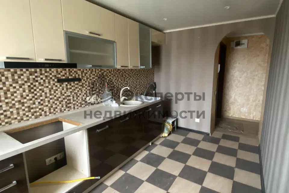 Продаётся 3-комнатная квартира, 70.6 м²