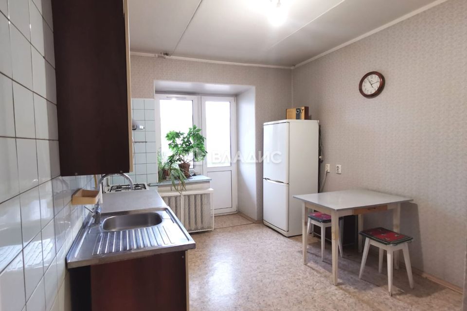 Продаётся 4-комнатная квартира, 100.7 м²