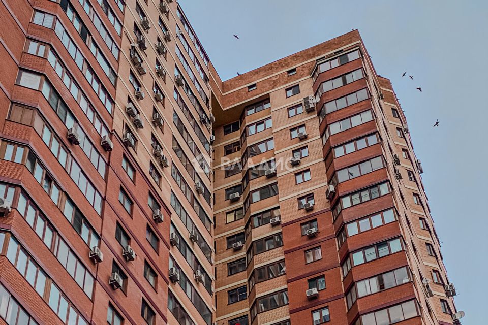 Продаётся 1-комнатная квартира, 53.4 м²