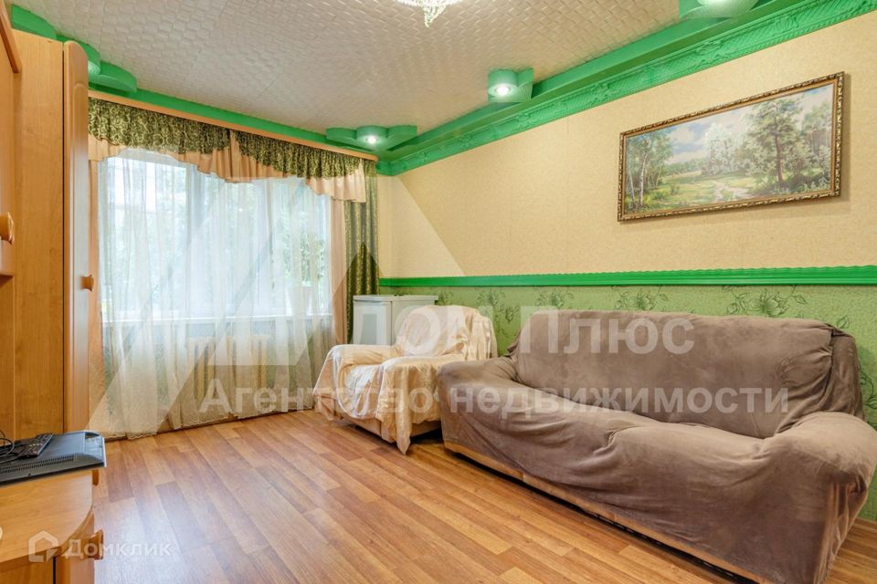 Продаётся 4-комнатная квартира, 71.7 м²