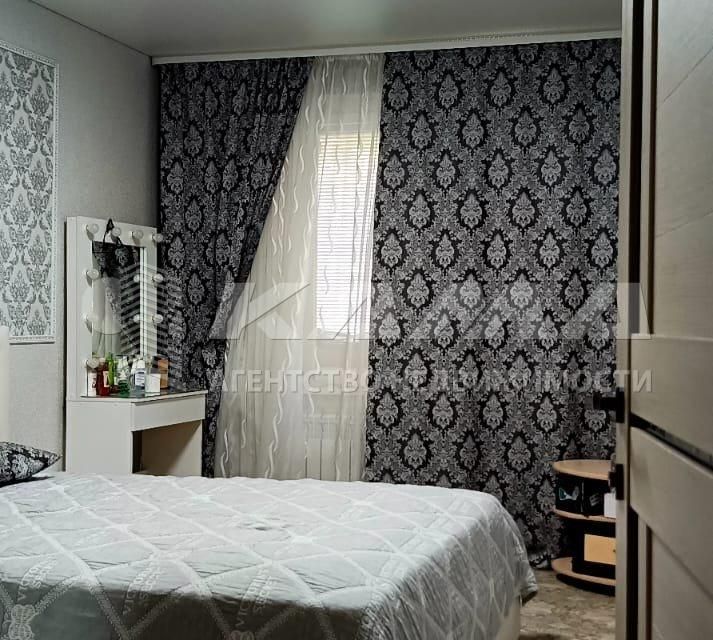 Продаётся 4-комнатная квартира, 94.7 м²