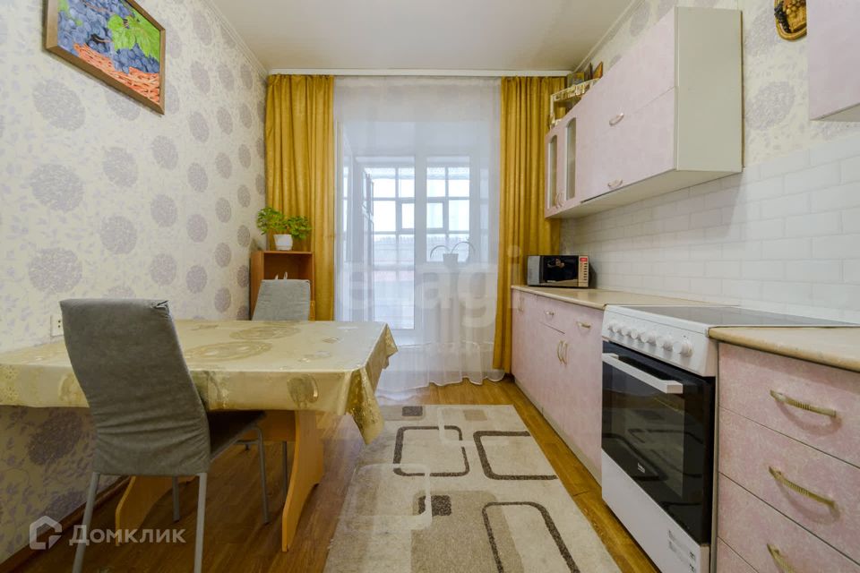 Продаётся 2-комнатная квартира, 67.7 м²