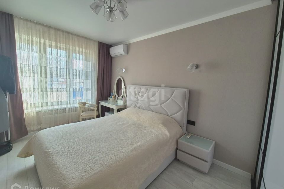 Продаётся 2-комнатная квартира, 64.4 м²
