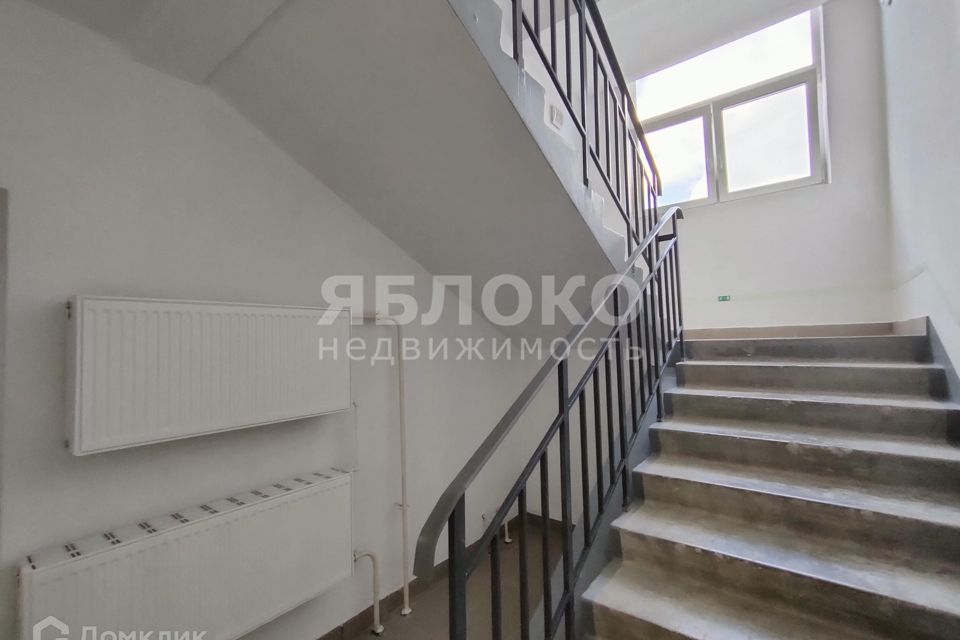 Продаётся 1-комнатная квартира, 41.7 м²