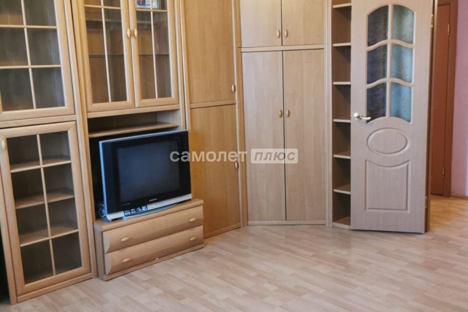 Продаётся 2-комнатная квартира, 65 м²